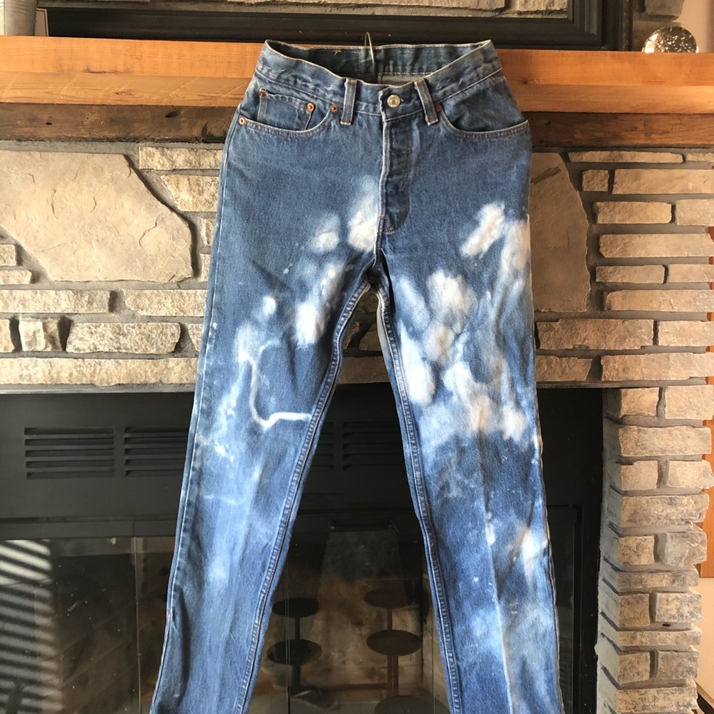 These are size W:26 L:31. Great jeans! Like New